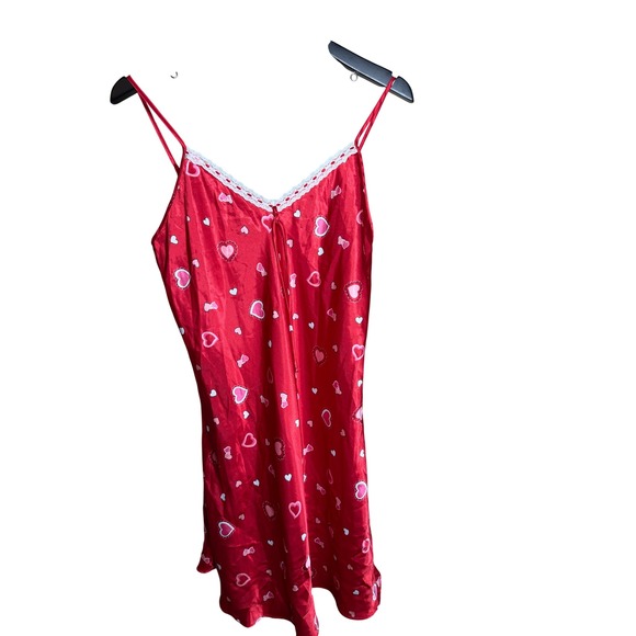 Fashion Bug Other - Fashion Bug Red Satin Heart Print Lace Trim Chemise Nightgown Medium